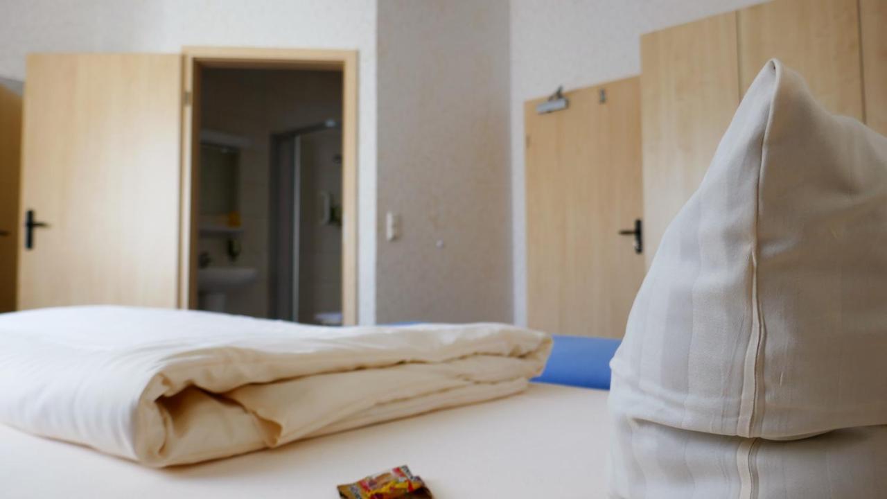 Christliche Gaestehaeuser Weinstrasse Neustadt an der Weinstraße Kültér fotó